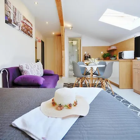 Apartment In Ustronie Morskie Near Beach, Cleaning Included アパート *