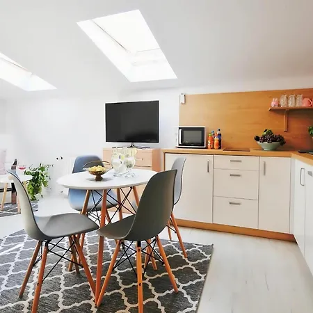 Apartment In Ustronie Morskie Near Beach, Cleaning Included アパート ウストロニエ・モルスキエ