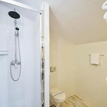 アパート Apartment In Ustronie Morskie Near Beach, Cleaning Included ウストロニエ・モルスキエ