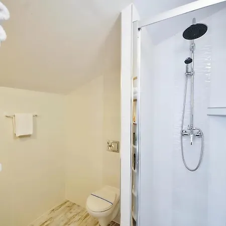 アパート Apartment In Ustronie Morskie Near Beach, Cleaning Included ウストロニエ・モルスキエ
